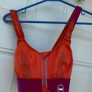 SheFit ultimate sport bra size small